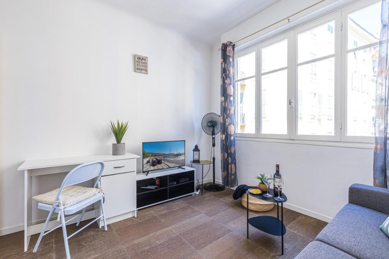 Feel - France 93 Nizza